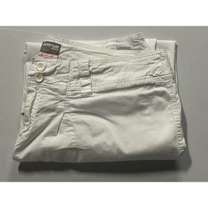 Avenue Signature ChinoBermuda Shorts Capri White Size 26 (40x15) AR1431